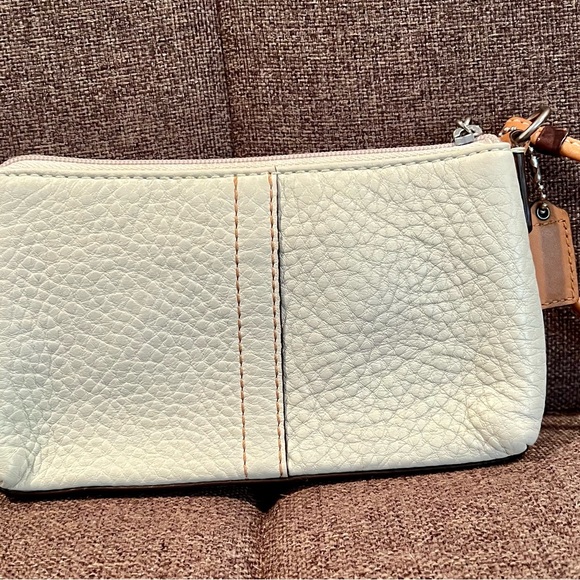 Coach wristlet - Picture 3 of 8